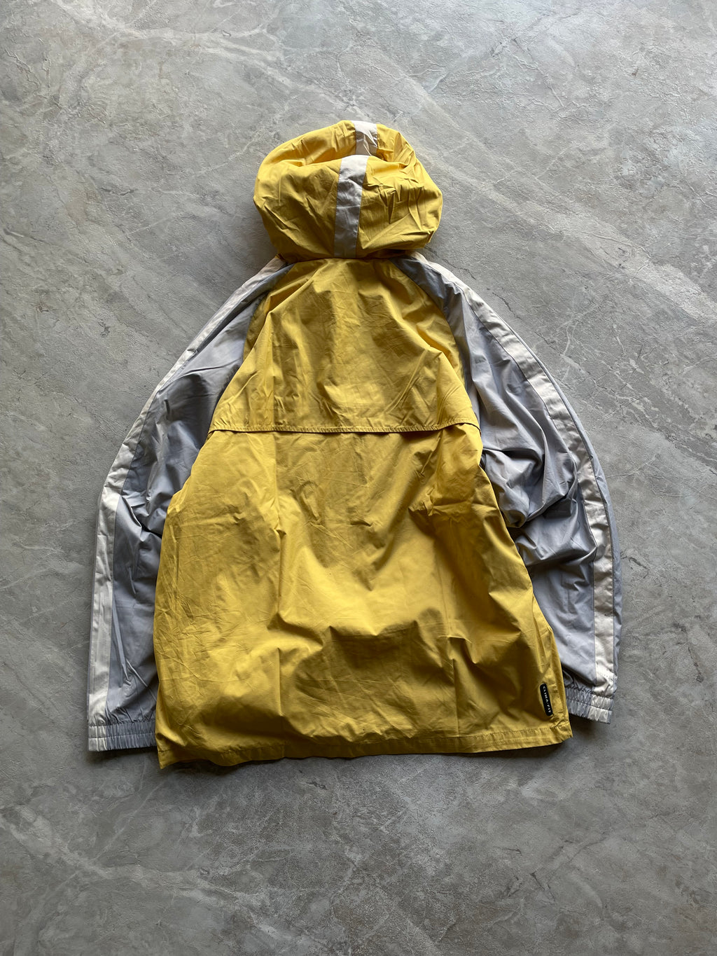 YELLOW AND GREY NIKE HOODED WINDBREAKER JACKET-L