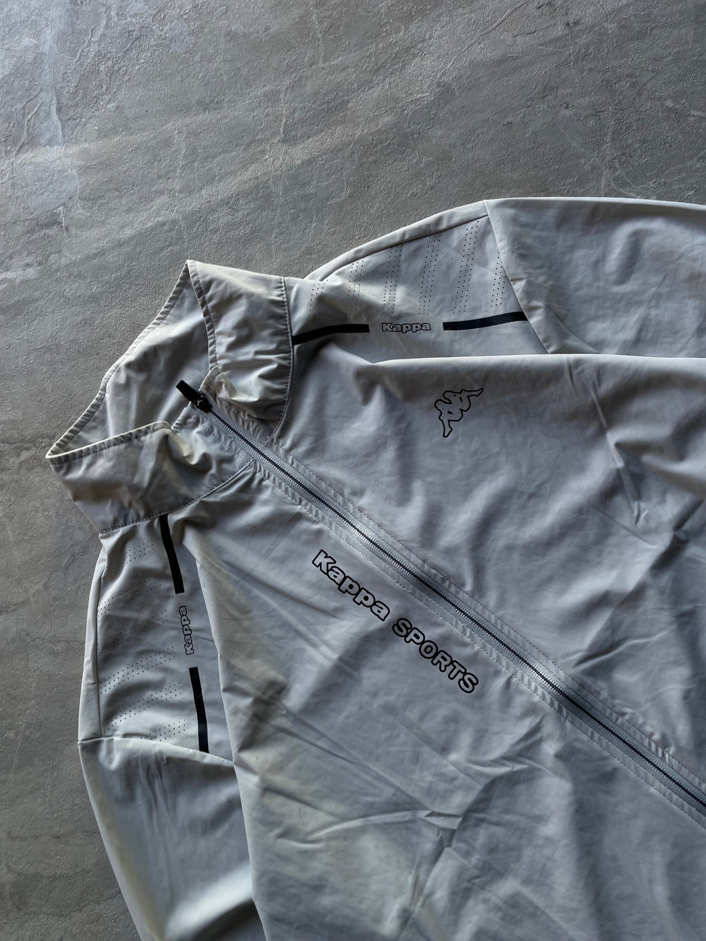 KAPPA WHITE LIGHT WEIGHT JACKET-L