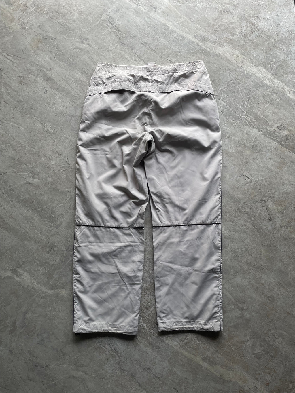 LIGHT GREY NIKE WOVEN TRACK PANT