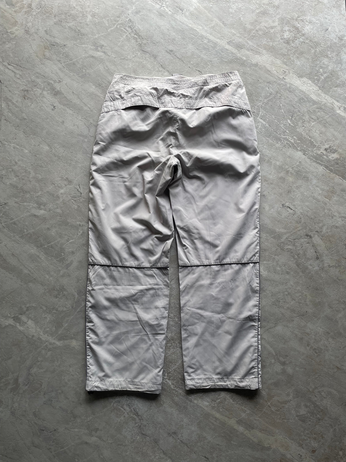 LIGHT GREY NIKE WOVEN TRACK PANT