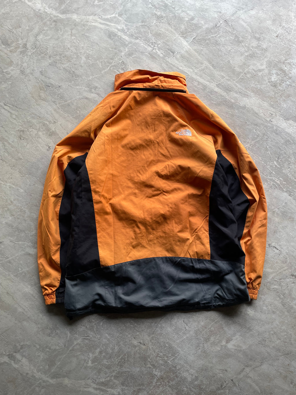 ORANGE AND BLACK ‘THE NORTH FACE ‘WINDBREAKER JACKET-XL