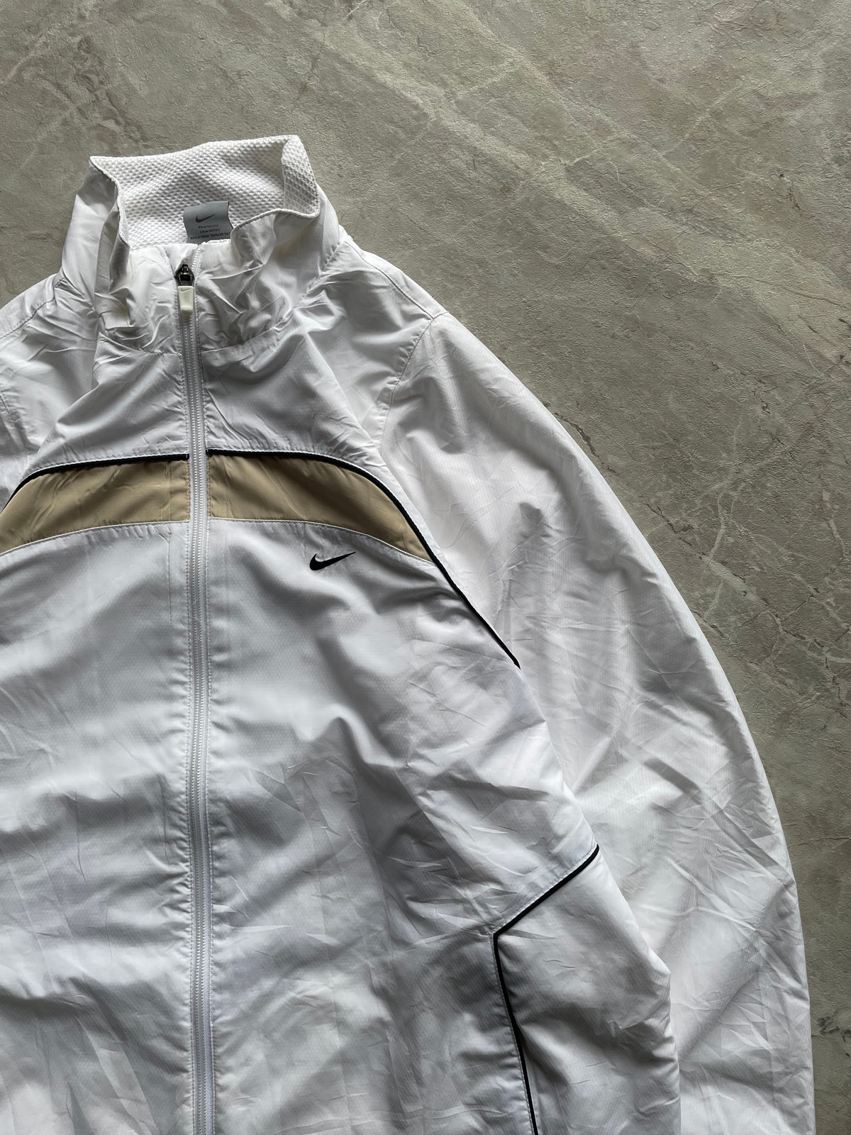 NIKE WHITE FULL ZIP JACKET-XL