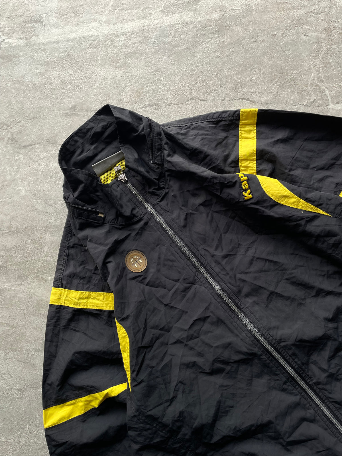 KAPPA BLACK AND YELLOW JACKET-M
