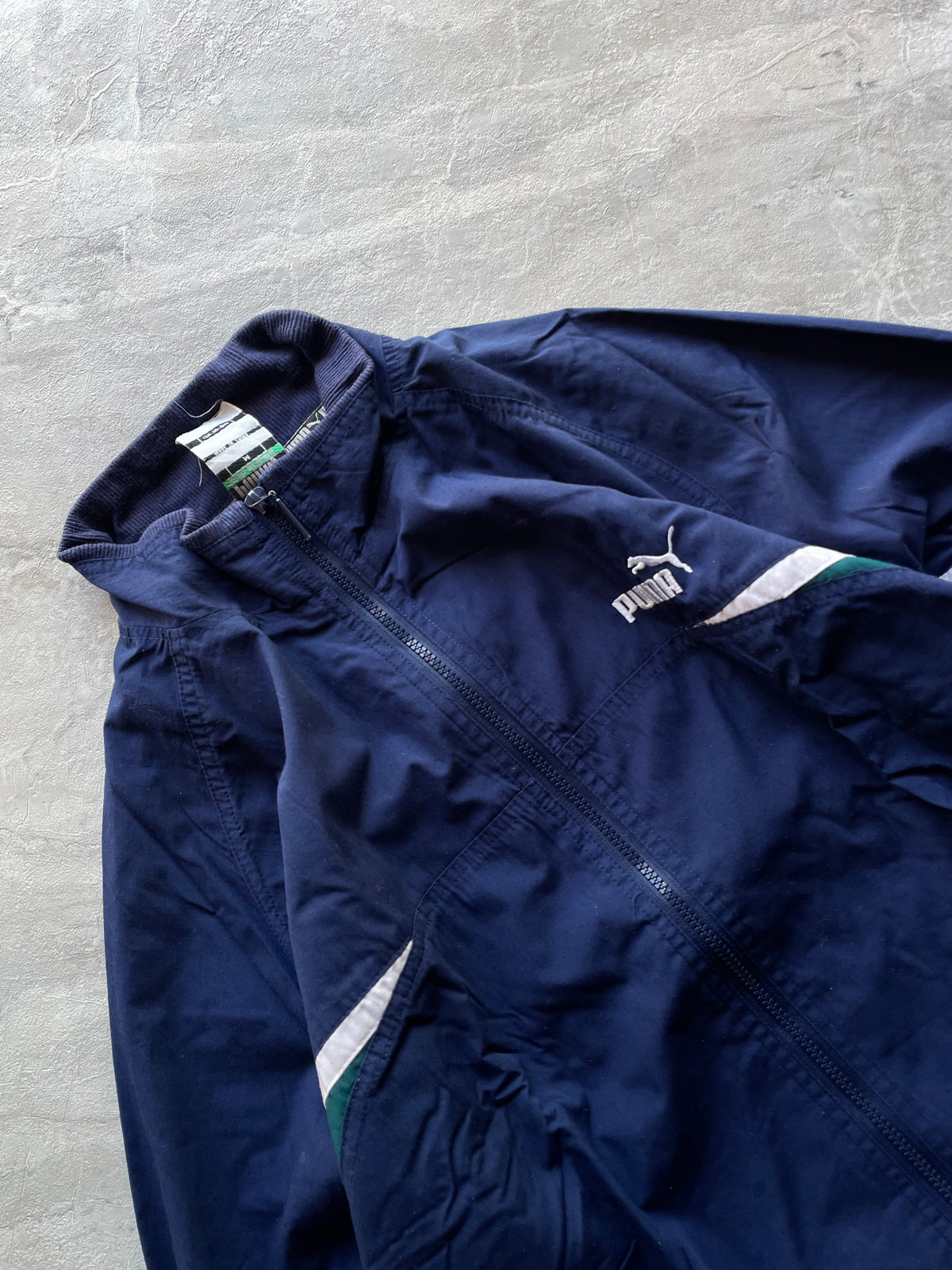 PUMA NAVYBLUE COLORBLOCK JACKET-L