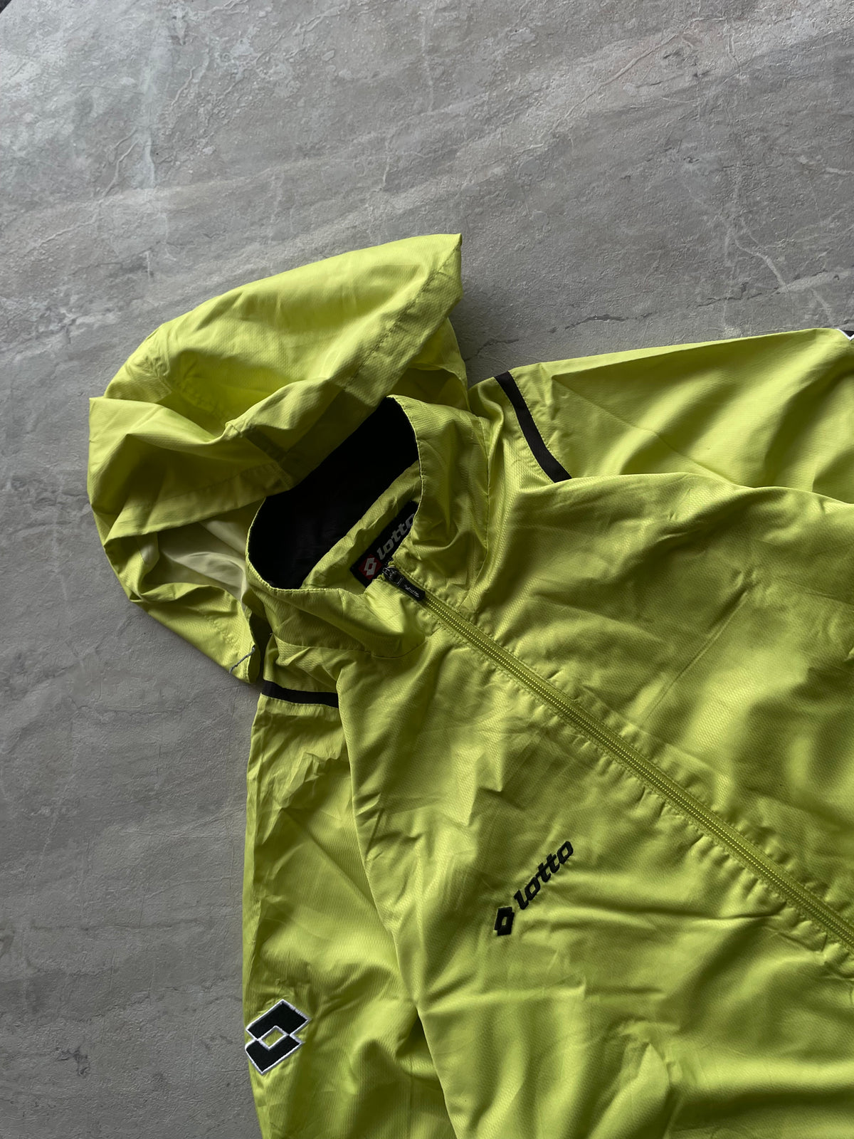 LOTTO NEON YELLOW-GREEN WINDBREAKER-M-L