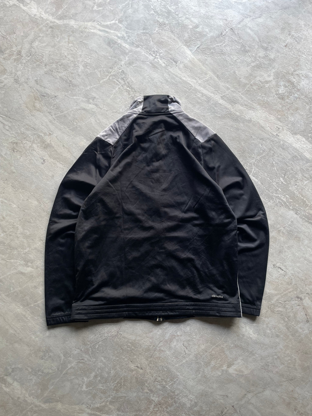 ADIDAS GREY AND BLACK -M