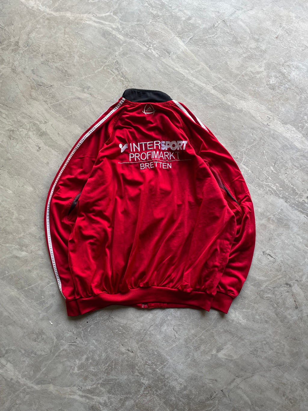 ADIDAS RED AND BLACK SHADED TRACK JACKET-XL