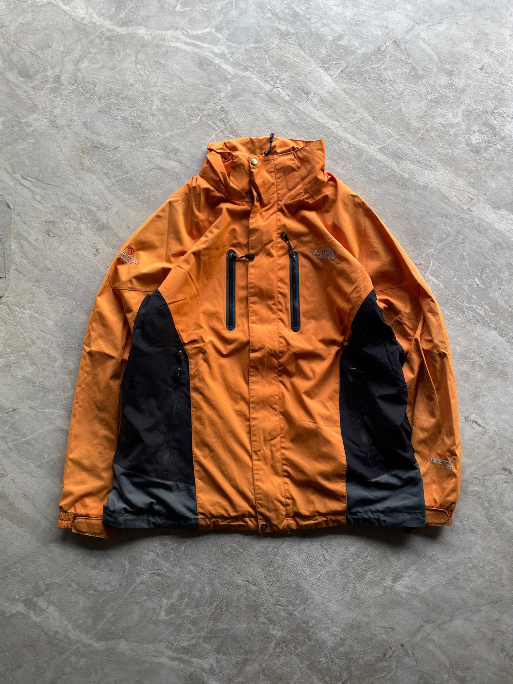 ORANGE AND BLACK ‘THE NORTH FACE ‘WINDBREAKER JACKET-XL