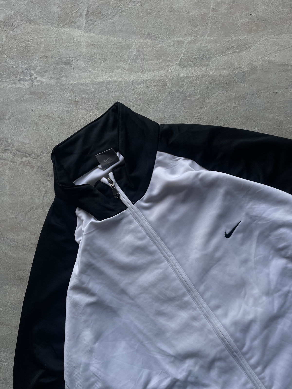 WHITE AND BLACK NIKE WOVEN TRACKSUIT JACKET-XL