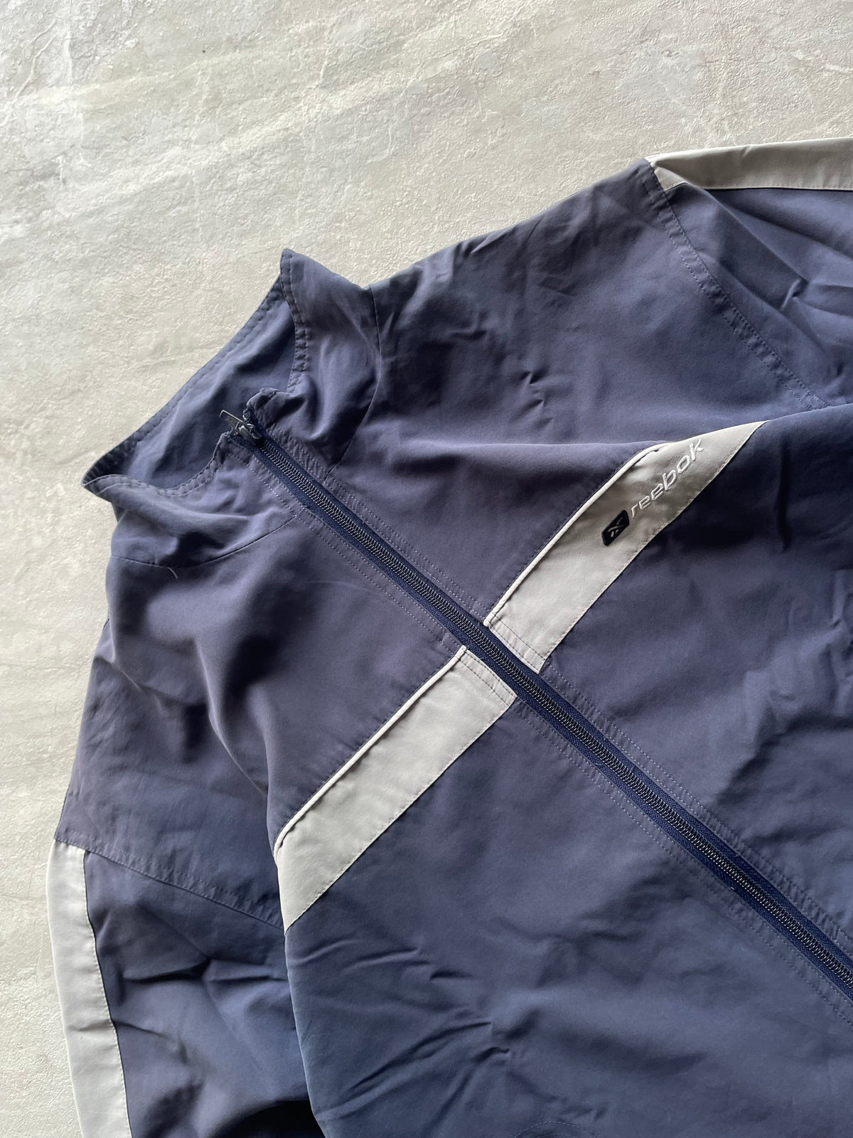 DARK BLUE LITTLE FADED REEBOK JACKET-L