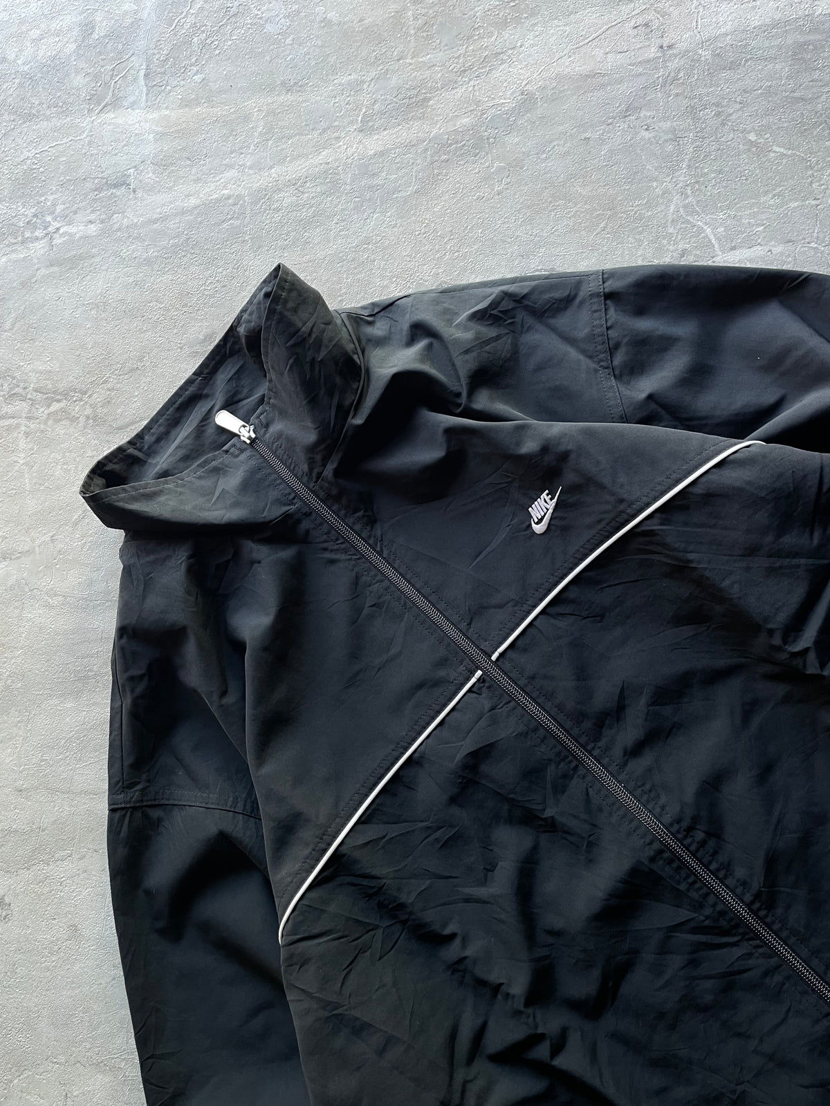 NIKE FULL BLACK TRACK JACKET-2XL