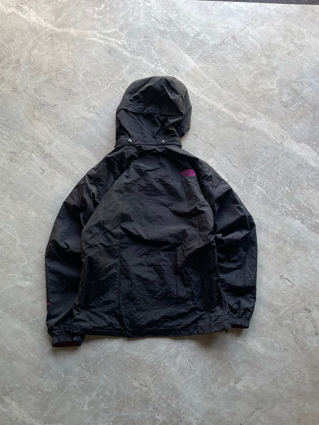 BLACK ‘THE NORTH FACE WATERPROOF HOODED JACKET-XS