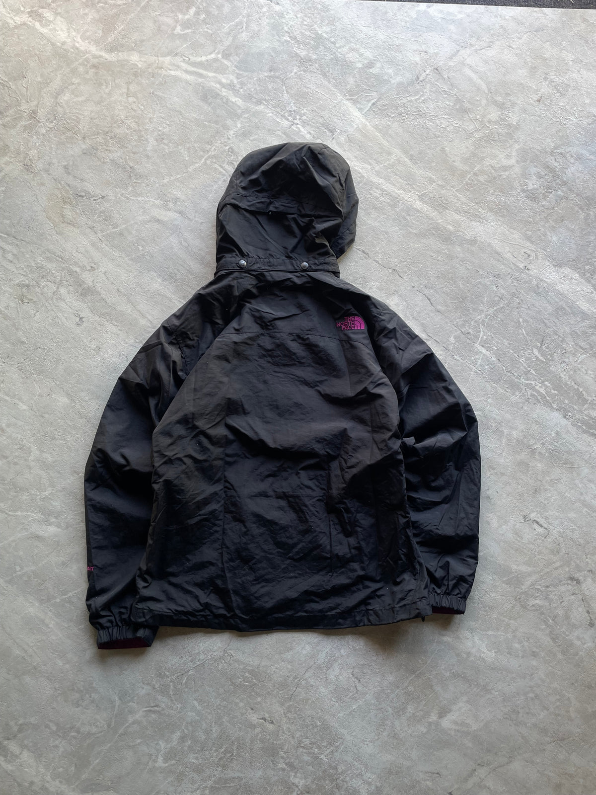 BLACK ‘THE NORTH FACE WATERPROOF HOODED JACKET-XS