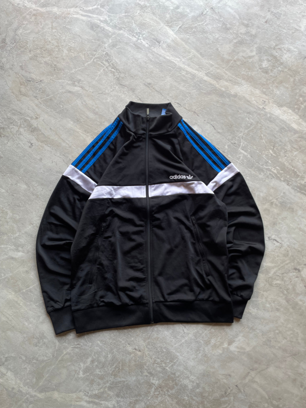 BLACK AND WHITE ADIDAS TRACK JACKET-M