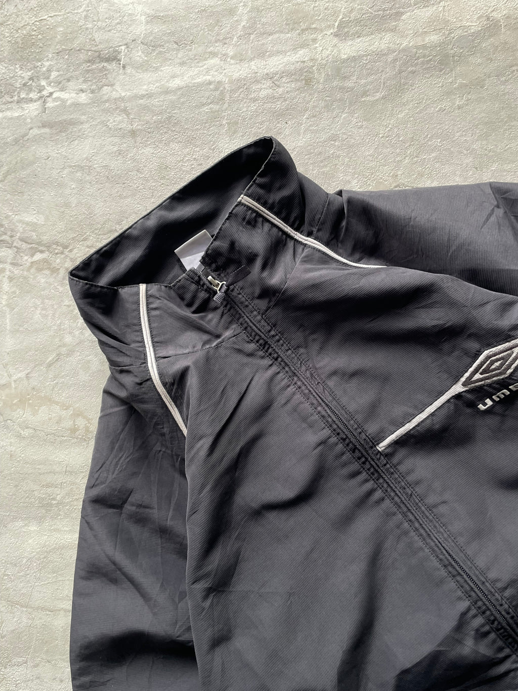 GREY AND WHITE UMBRO JACKET- M