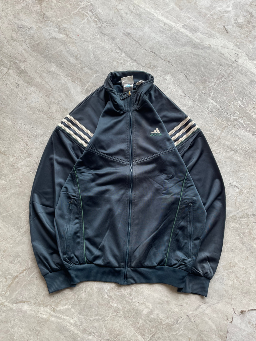 ADIDAS JACKET-M-L