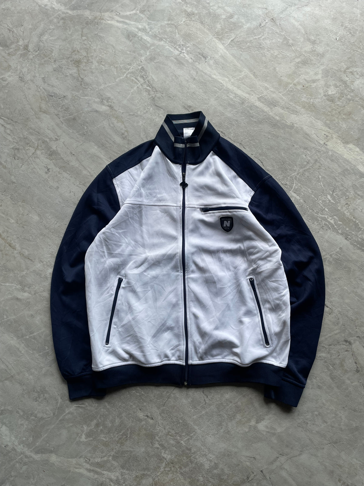 NEW BALANCE WHITE AND BLUE TRACK JACKET-L