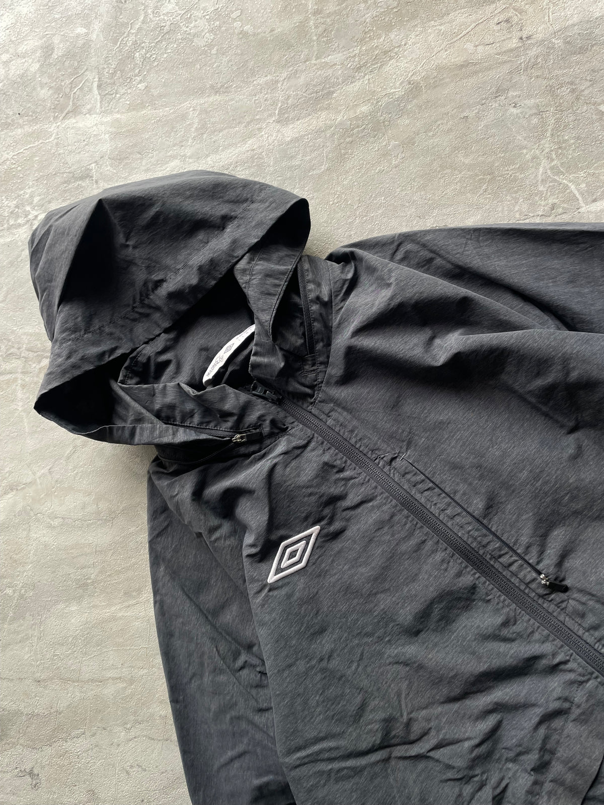 GREY UMBRO HOODED JACKET-L