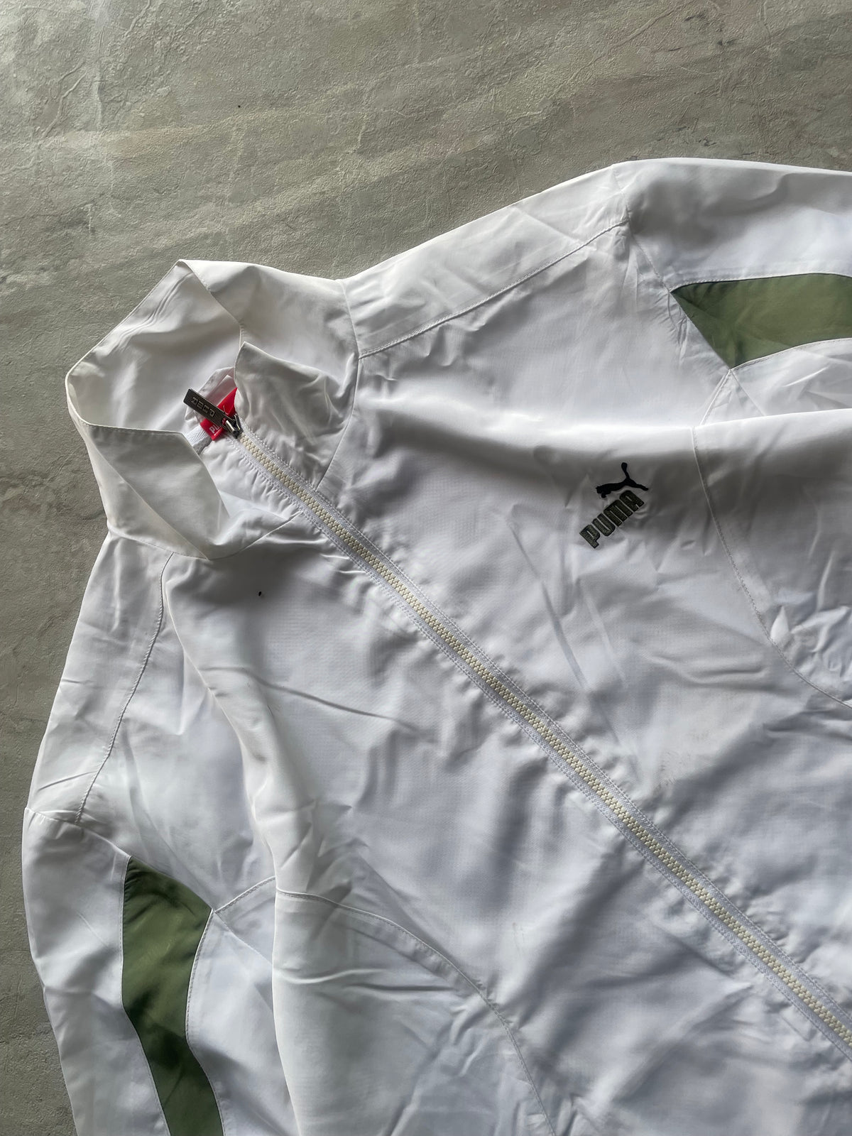 WHITE AND GREEN PUMA TRACK JACKET-L