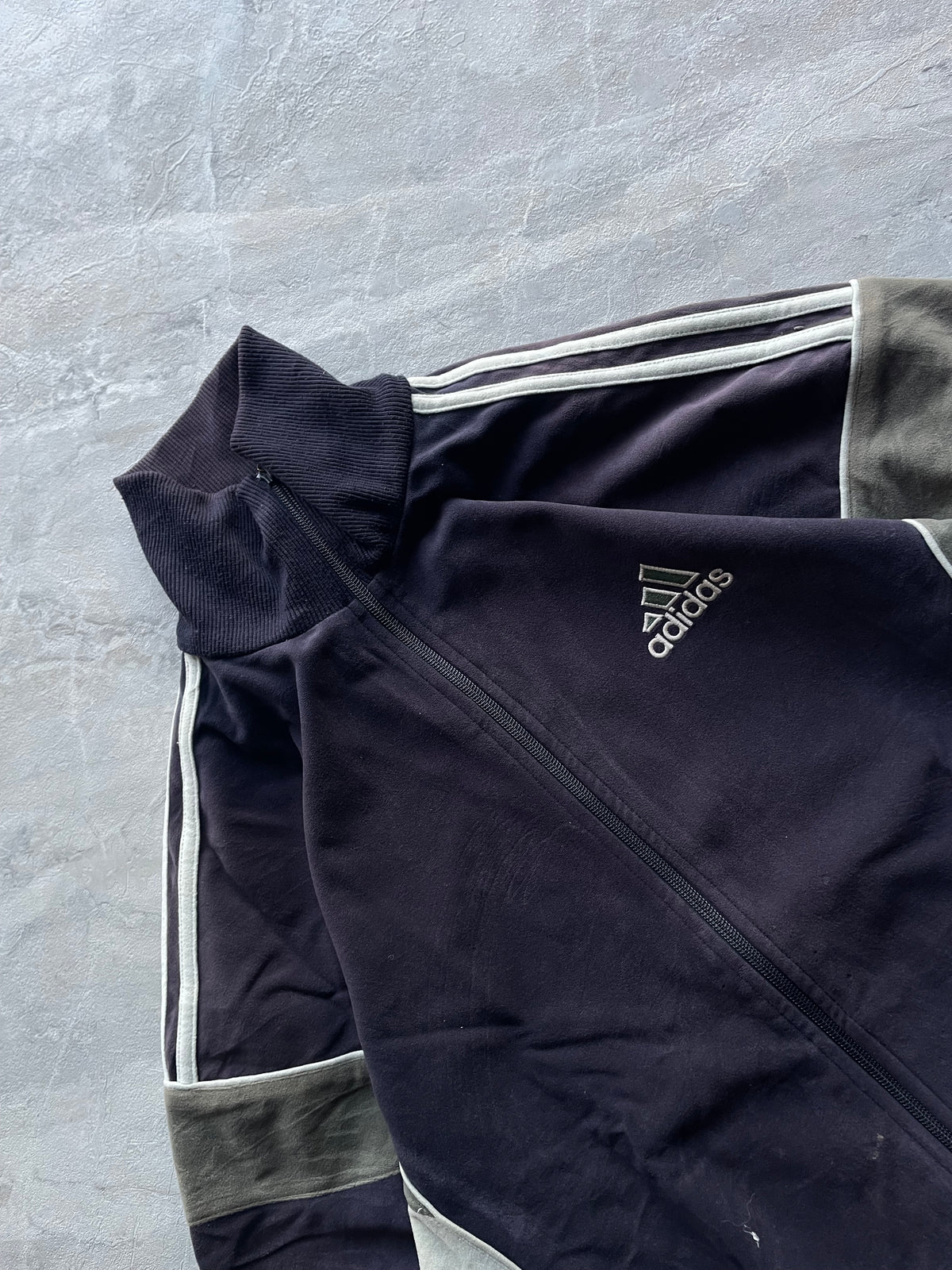 VINTAGE ADIDAS FULL-ZIP JACKET-L