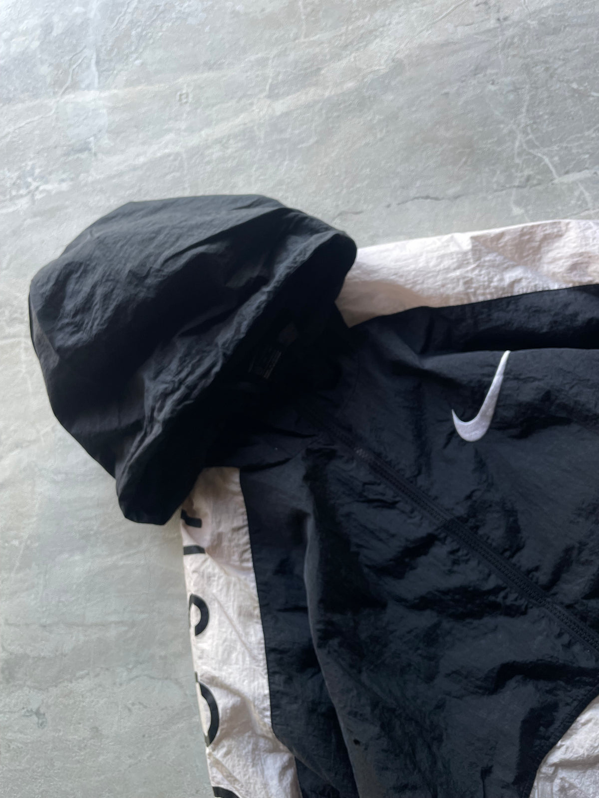 NIKE SWOOSH WOVEN BIG LOGO WINDBREAKER-2XL