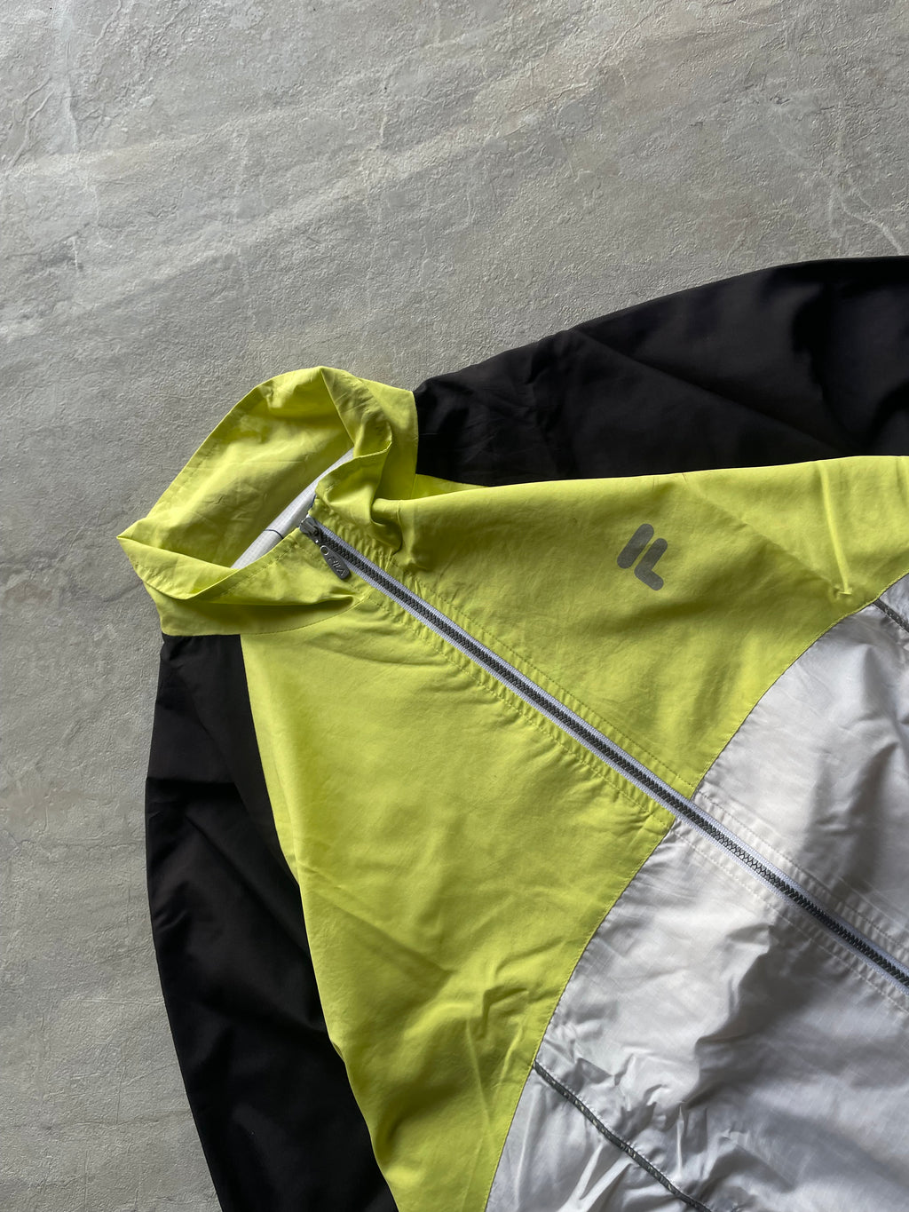FILA WINDBREAKER-S-M