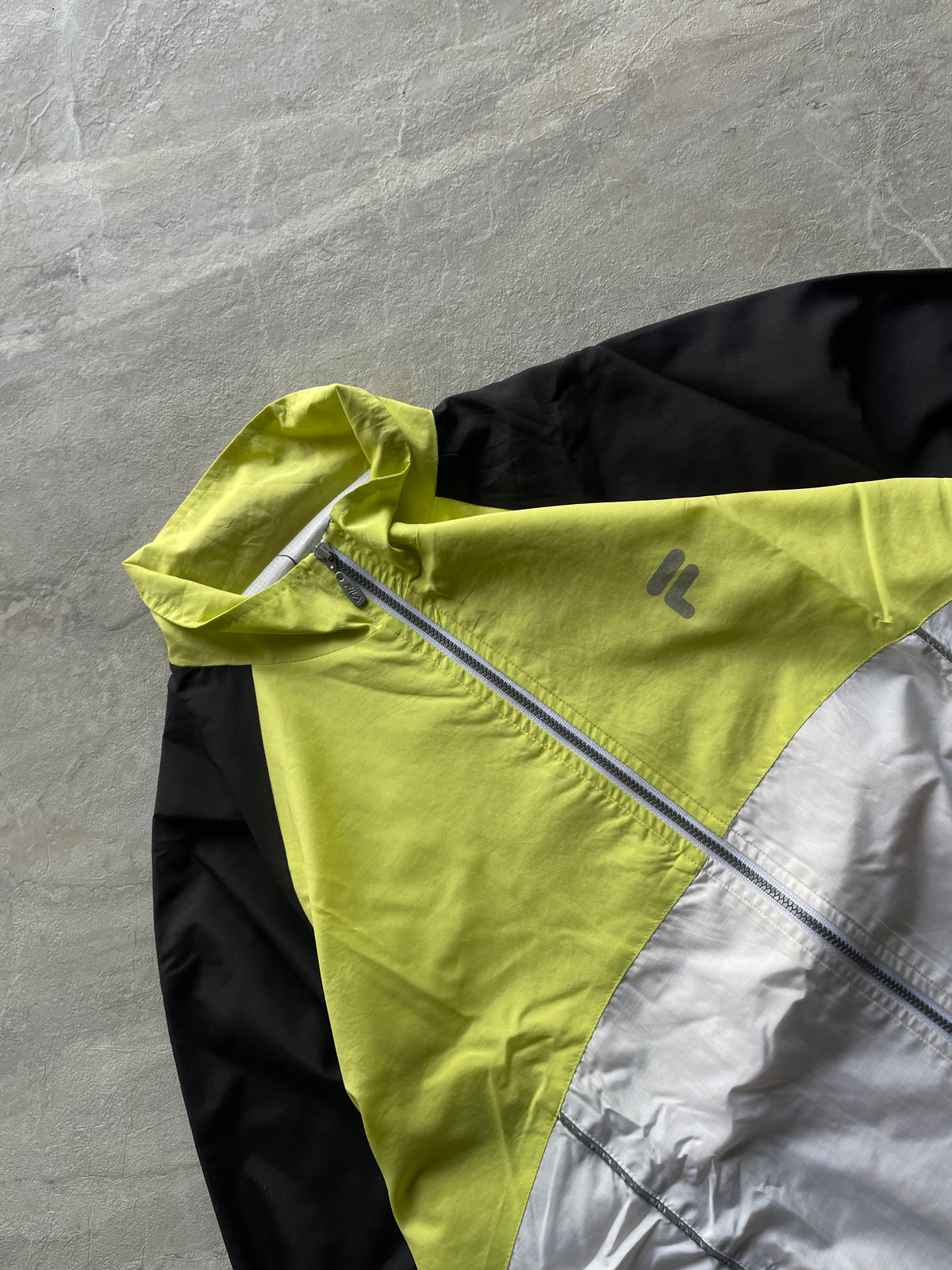 FILA WINDBREAKER-S-M