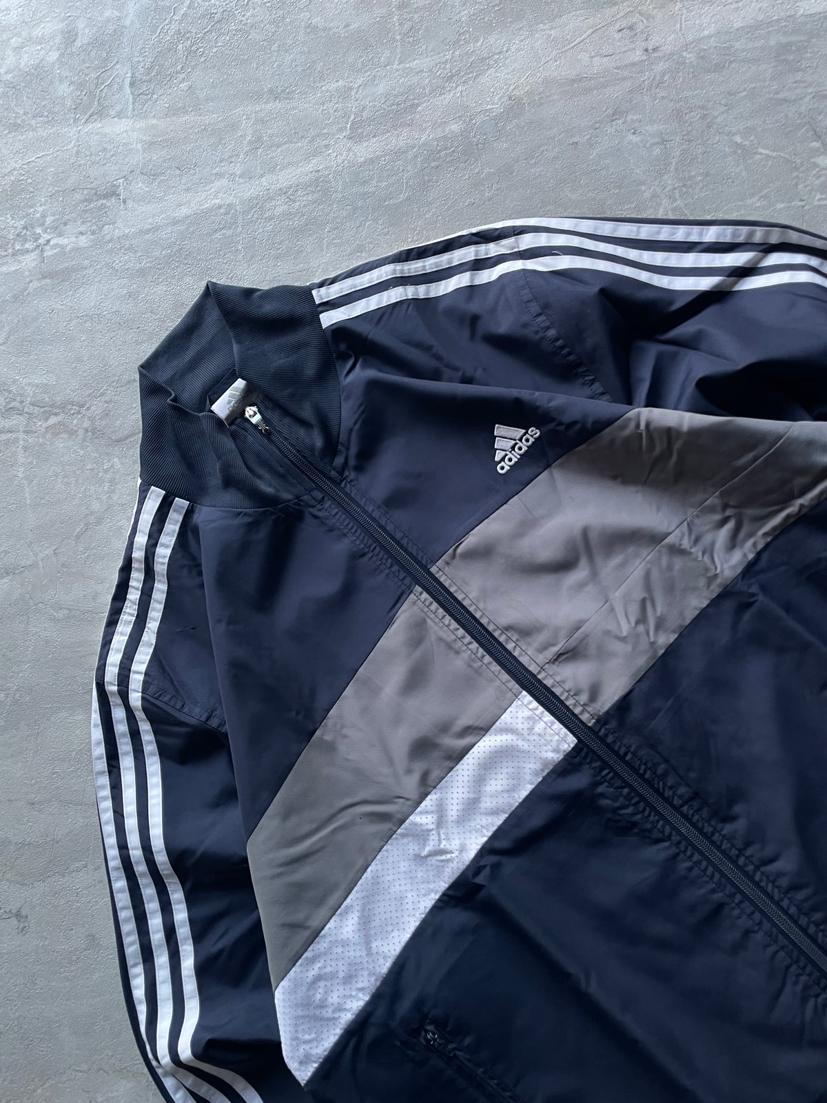 ADIDAS NAVY BLUE COLORBLOCKED JACKET-L