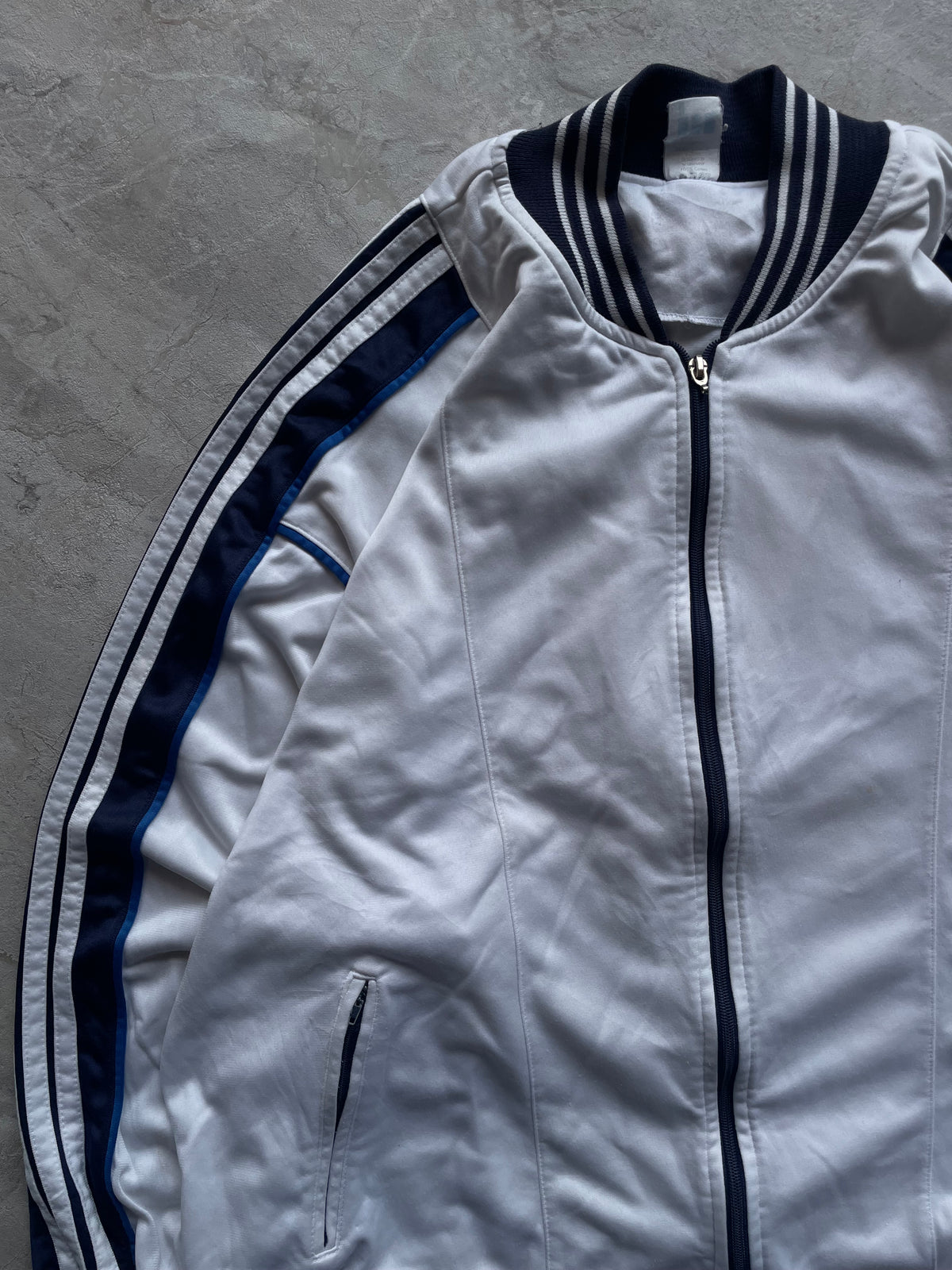 WHITE ADIDAS TEAMGIEST 2.0 TRACK TOP -L