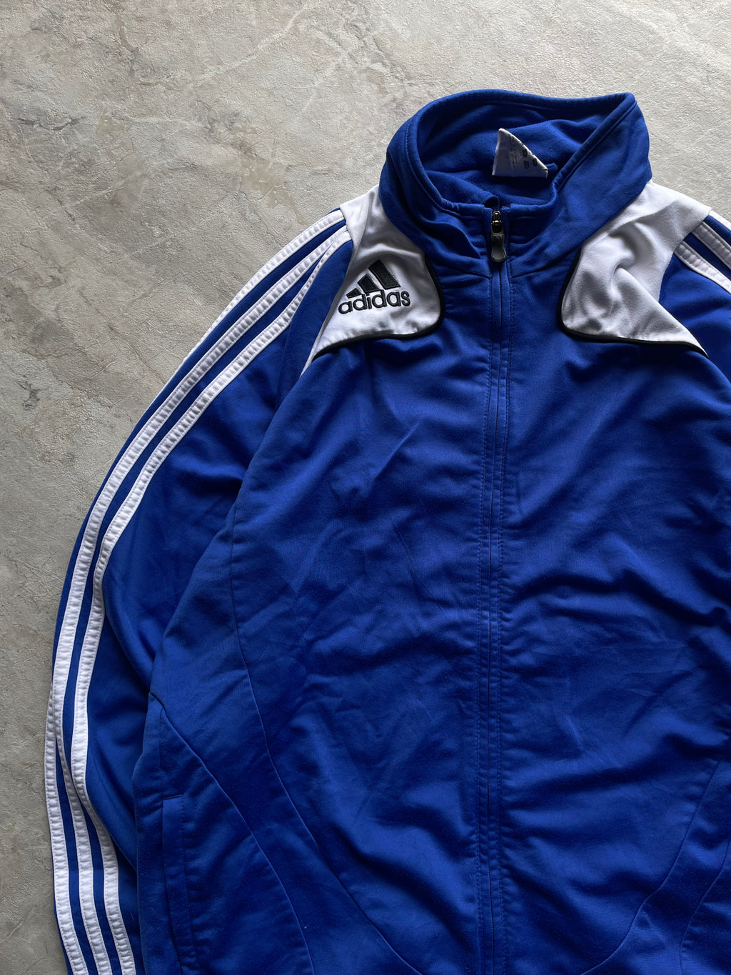 WHITE AND BLUE ADIDAS TRACK JACKET-L