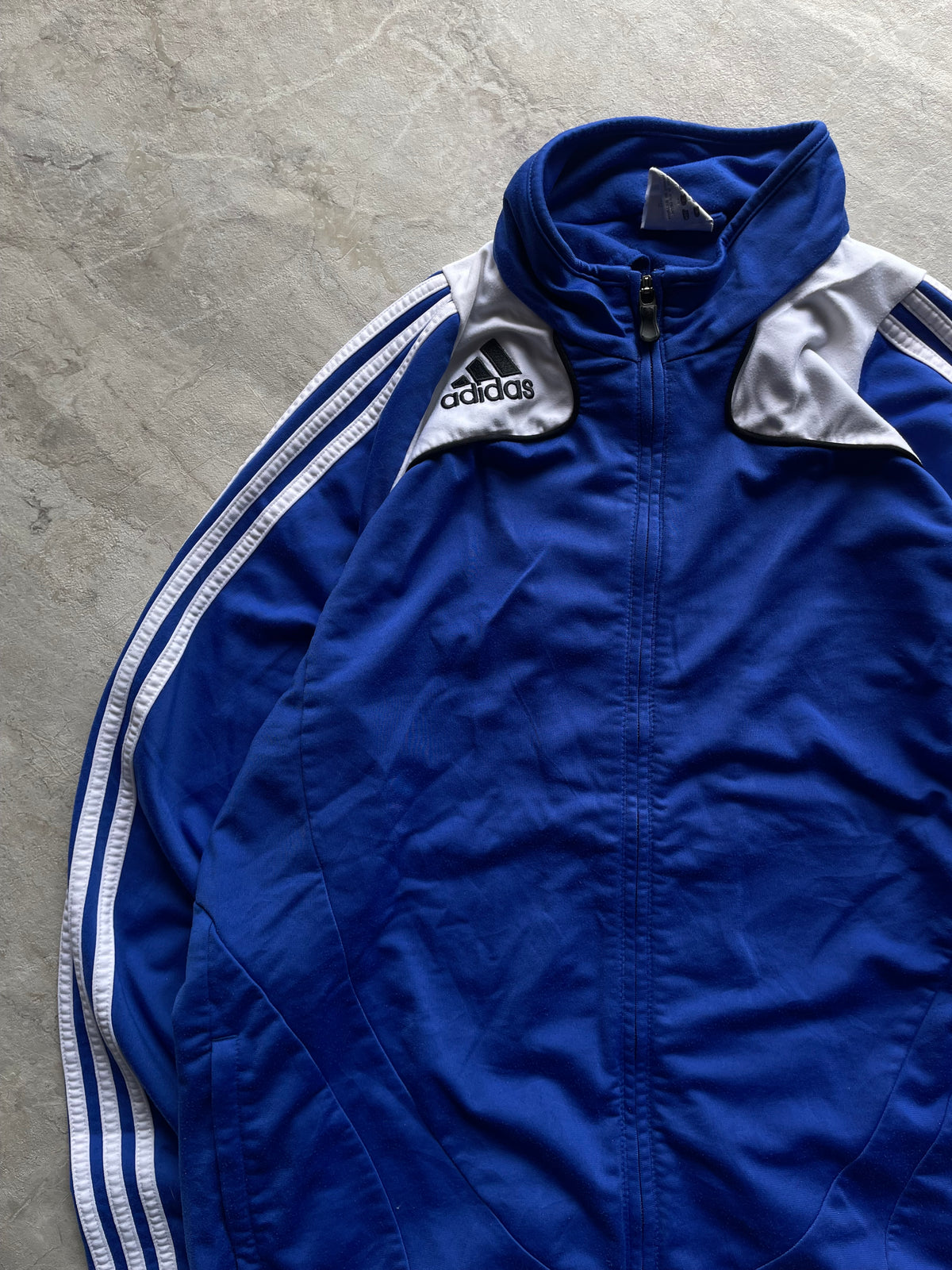 WHITE AND BLUE ADIDAS TRACK JACKET-L
