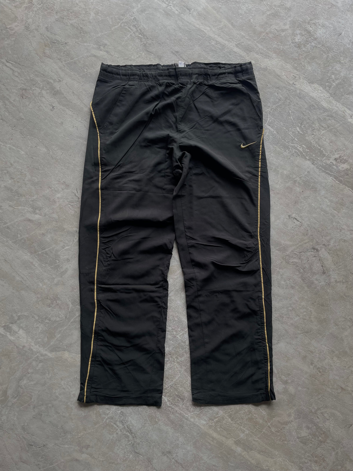 NIKE BLACK TRACK PANT