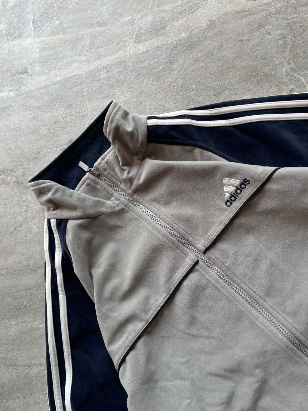 ADIDAS TRACK JACKET-XL