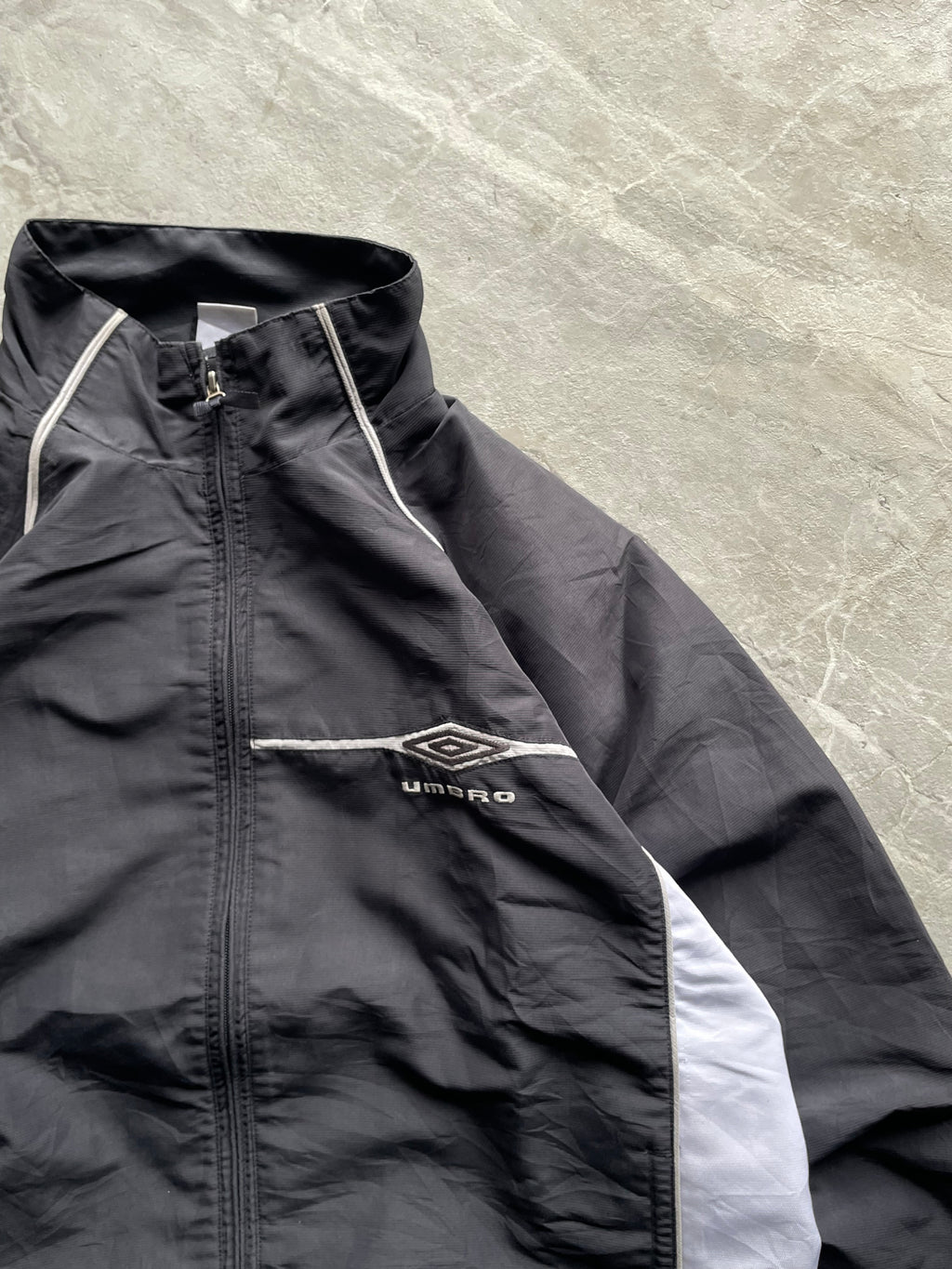 GREY AND WHITE UMBRO JACKET- M