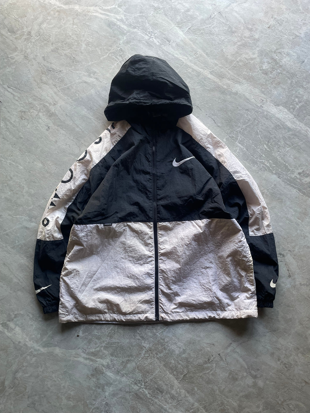 NIKE SWOOSH WOVEN BIG LOGO WINDBREAKER-2XL