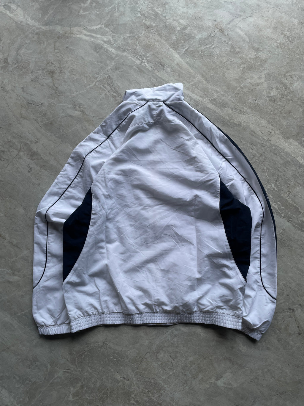 WHITE AND NAVY BLUE ADIDAS WINDBREAKER-L