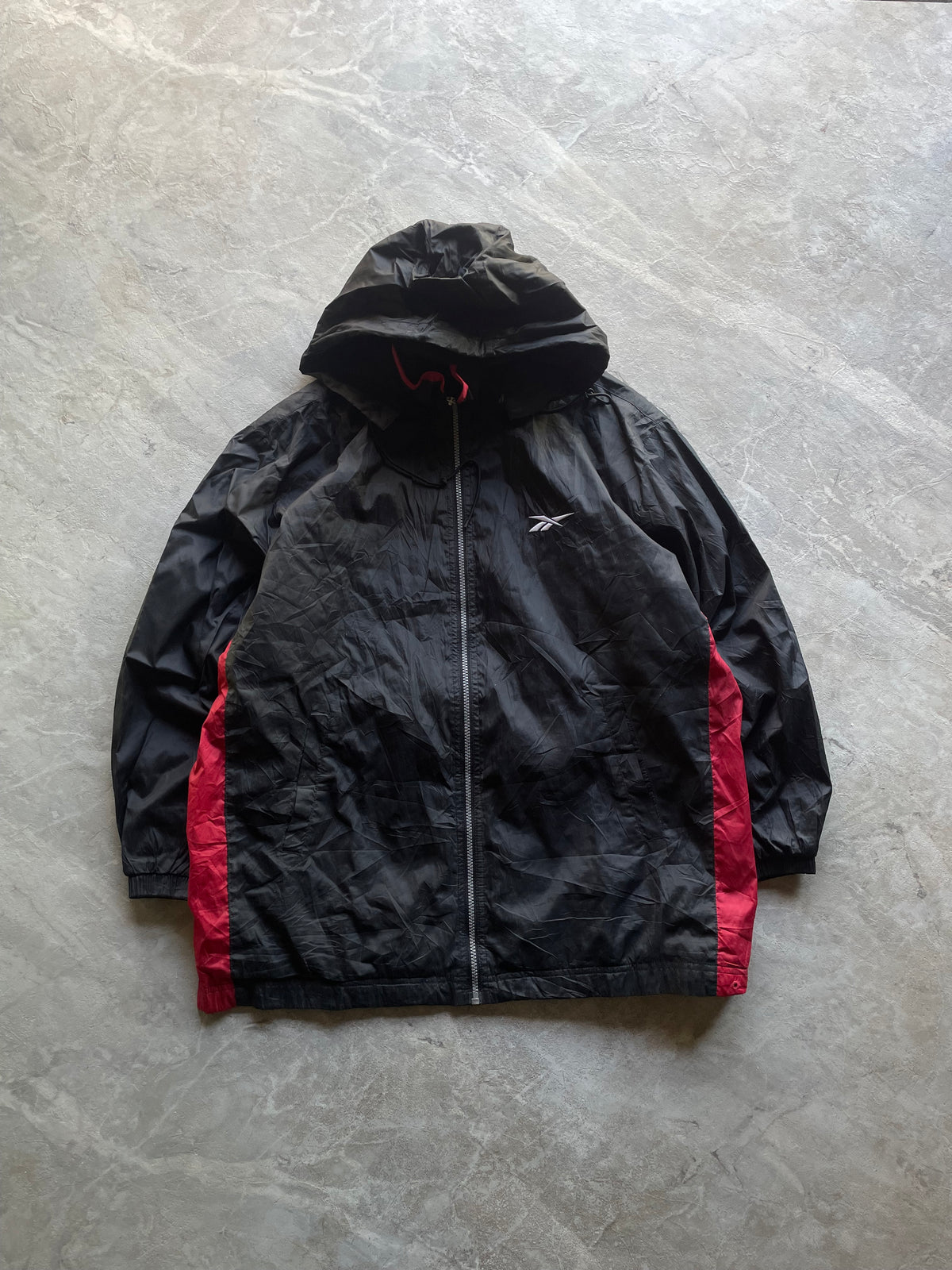 REEBOK RED AND BLACK HOODED JACKET-XL