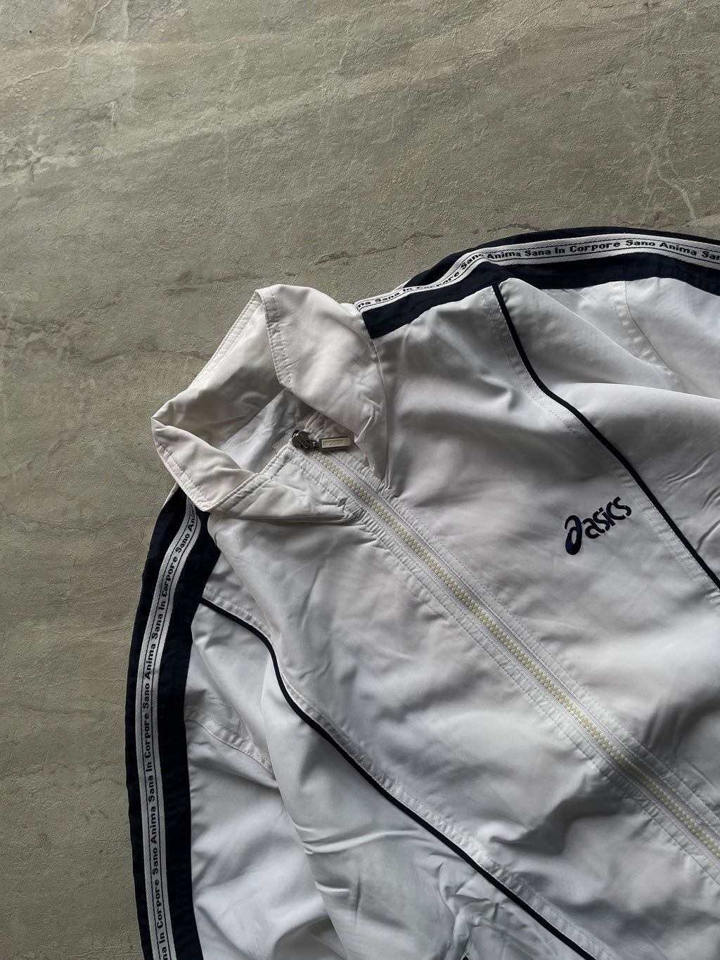 WHITE AND BLACK TRACK JACKET-L