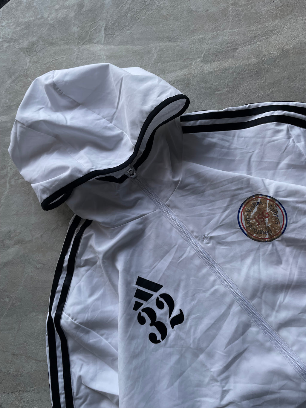 ADIDAS WHITE HOODIED TRACK JACKET-L-XL