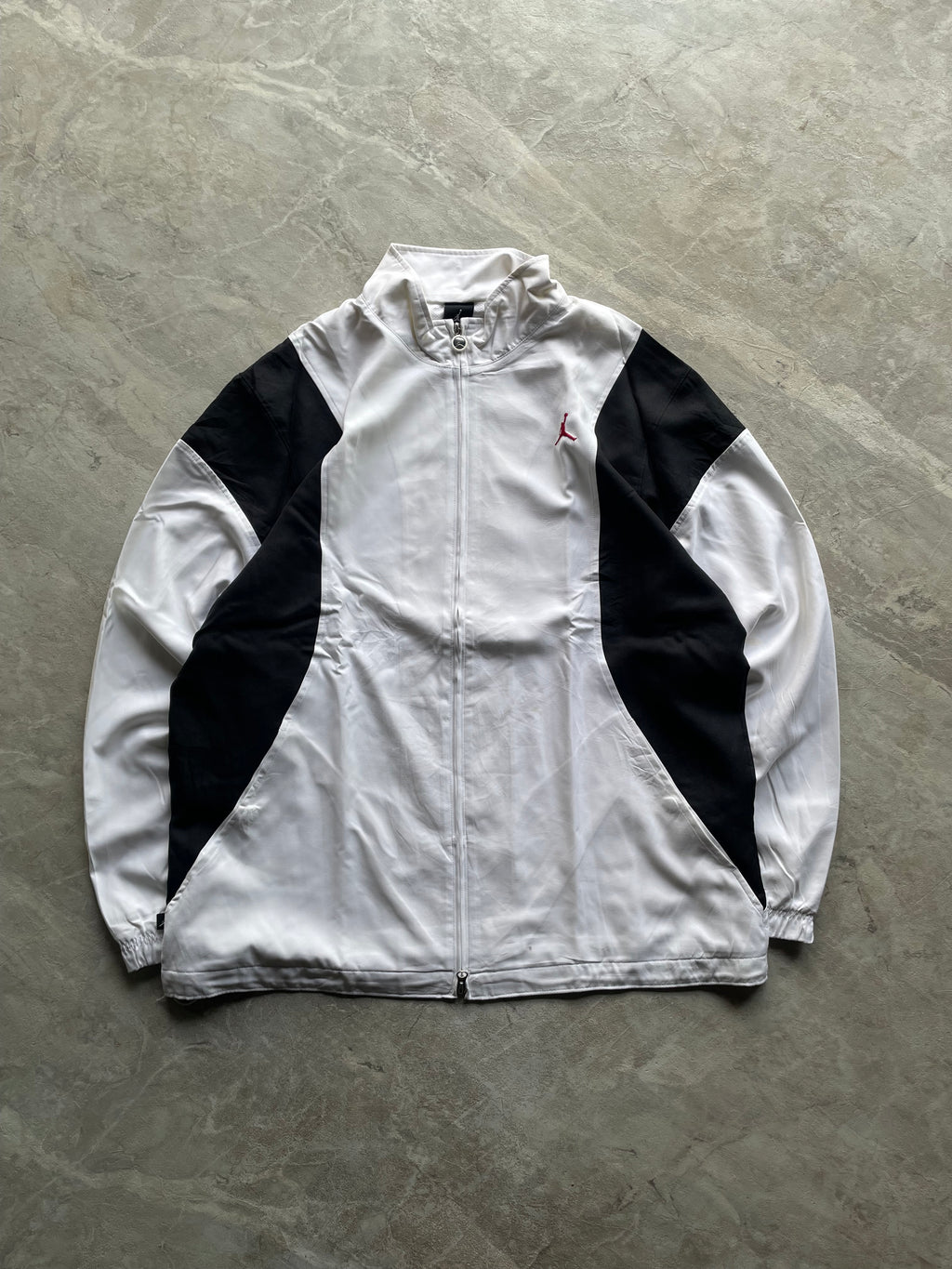 WHITE AND BLACK JORDAN WINDBREAKER -XL-2XL