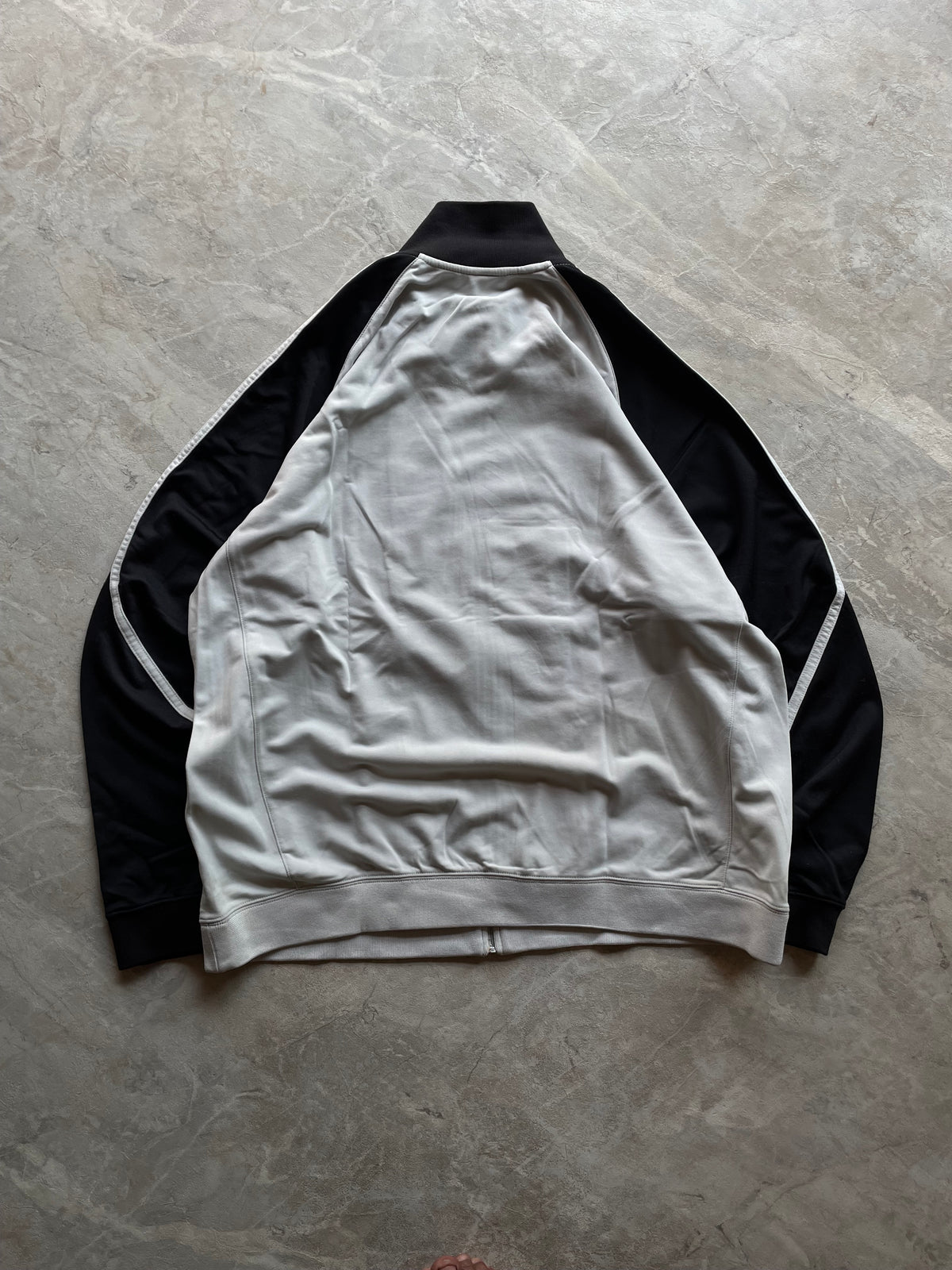 VINTAGE GREY AND BLACK NIKE TRACK JACKET-2XL