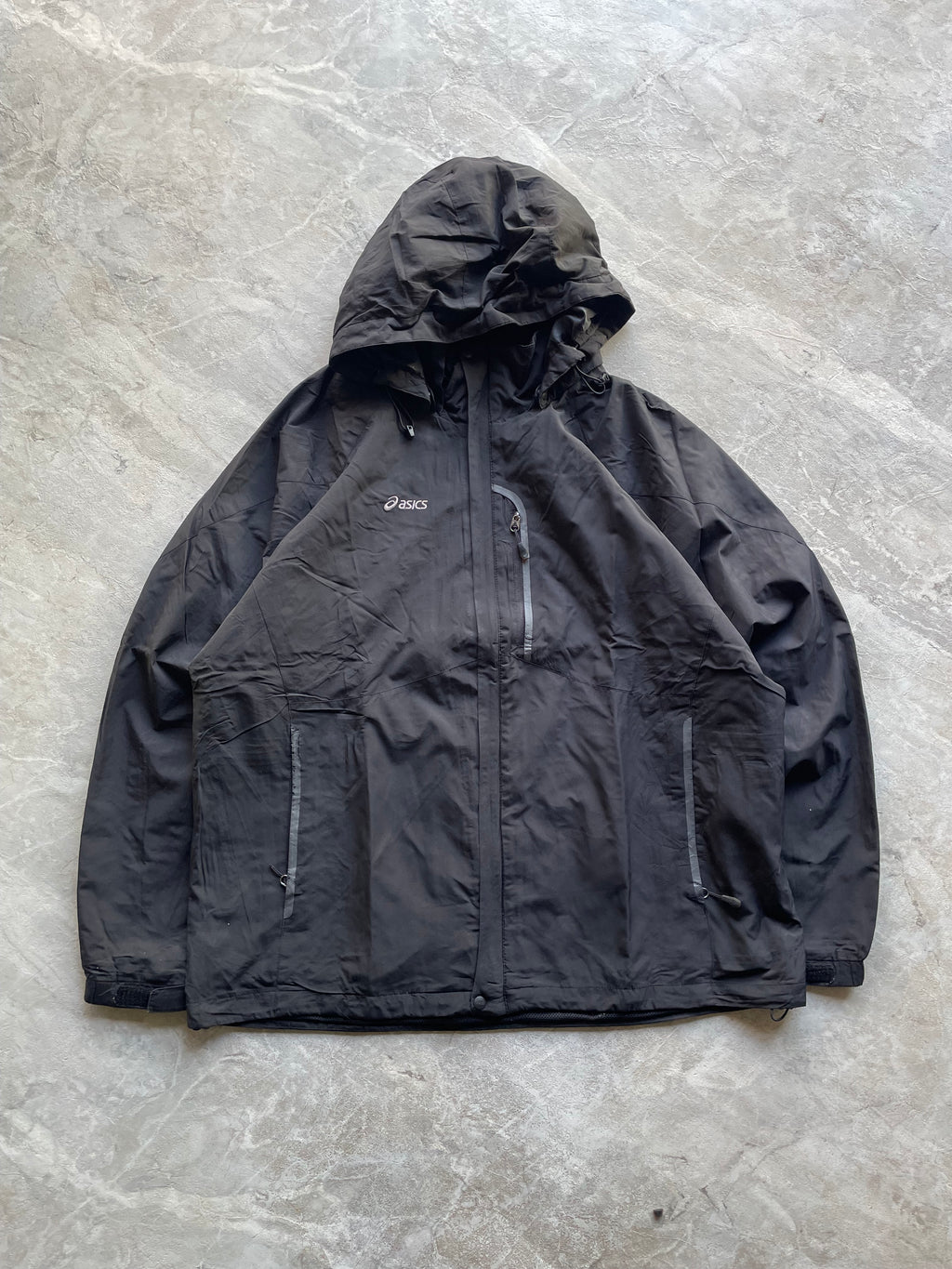 BLACK ASICS HOODED WINDBREAKER JACKET-XL