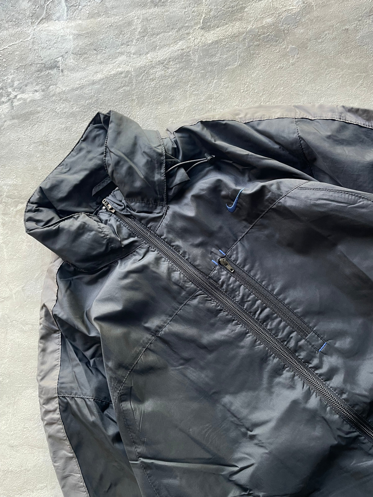 NIKE BLACK WINDBREAKER JACKET-M