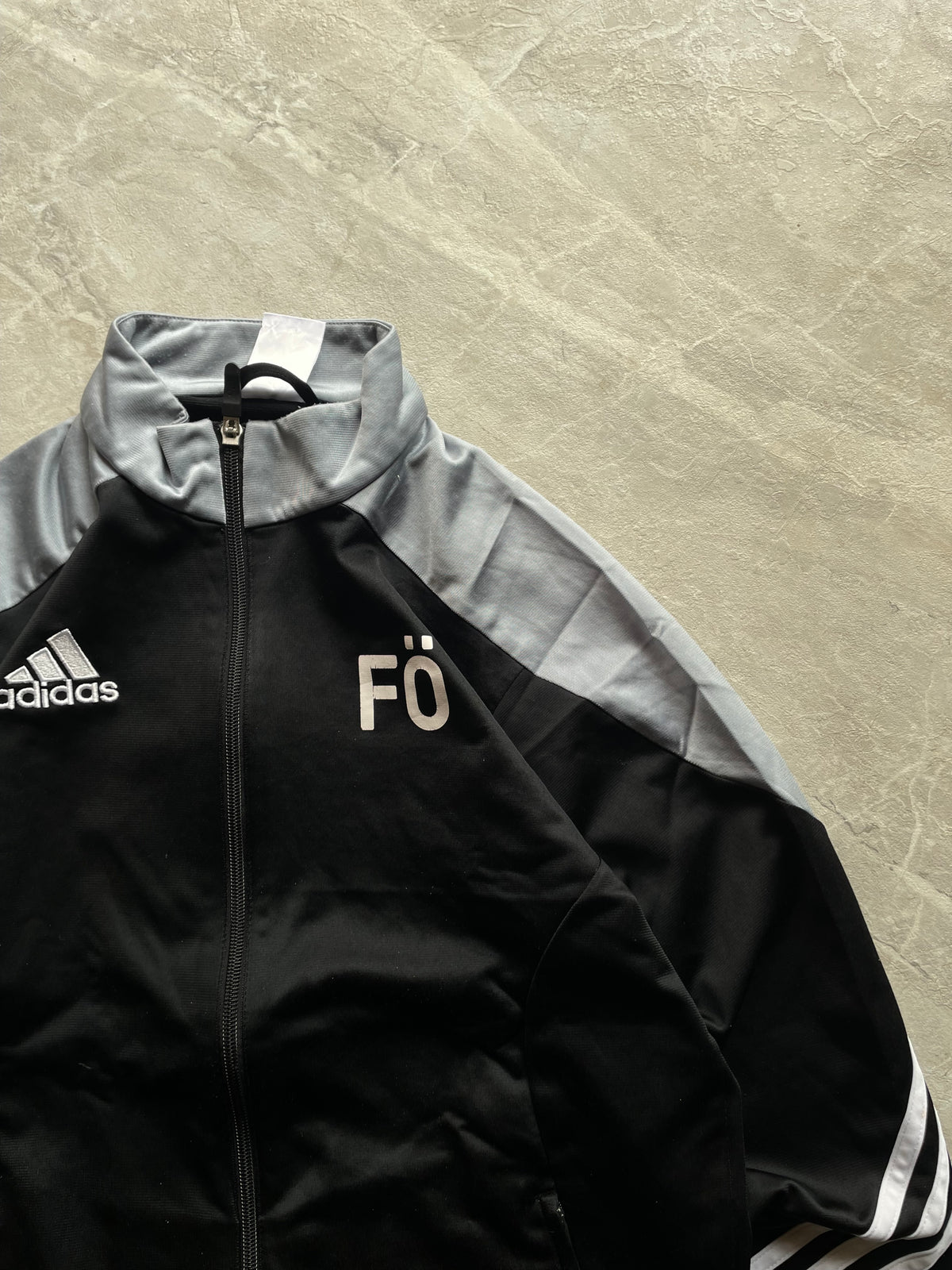 BLACK AND GREY ADIDAS TRACK JACKET-S