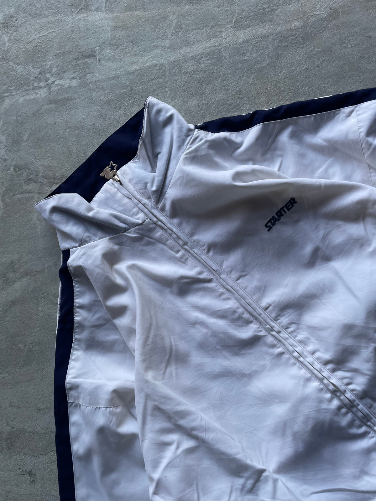 WHITE AND BLUE STARTER WINDBREAKER-L