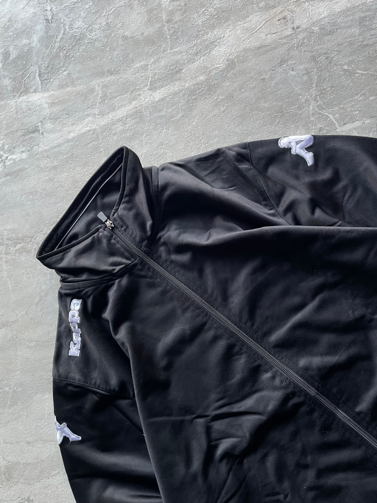 KAPPA WHITE AND BLACK JACKET-L