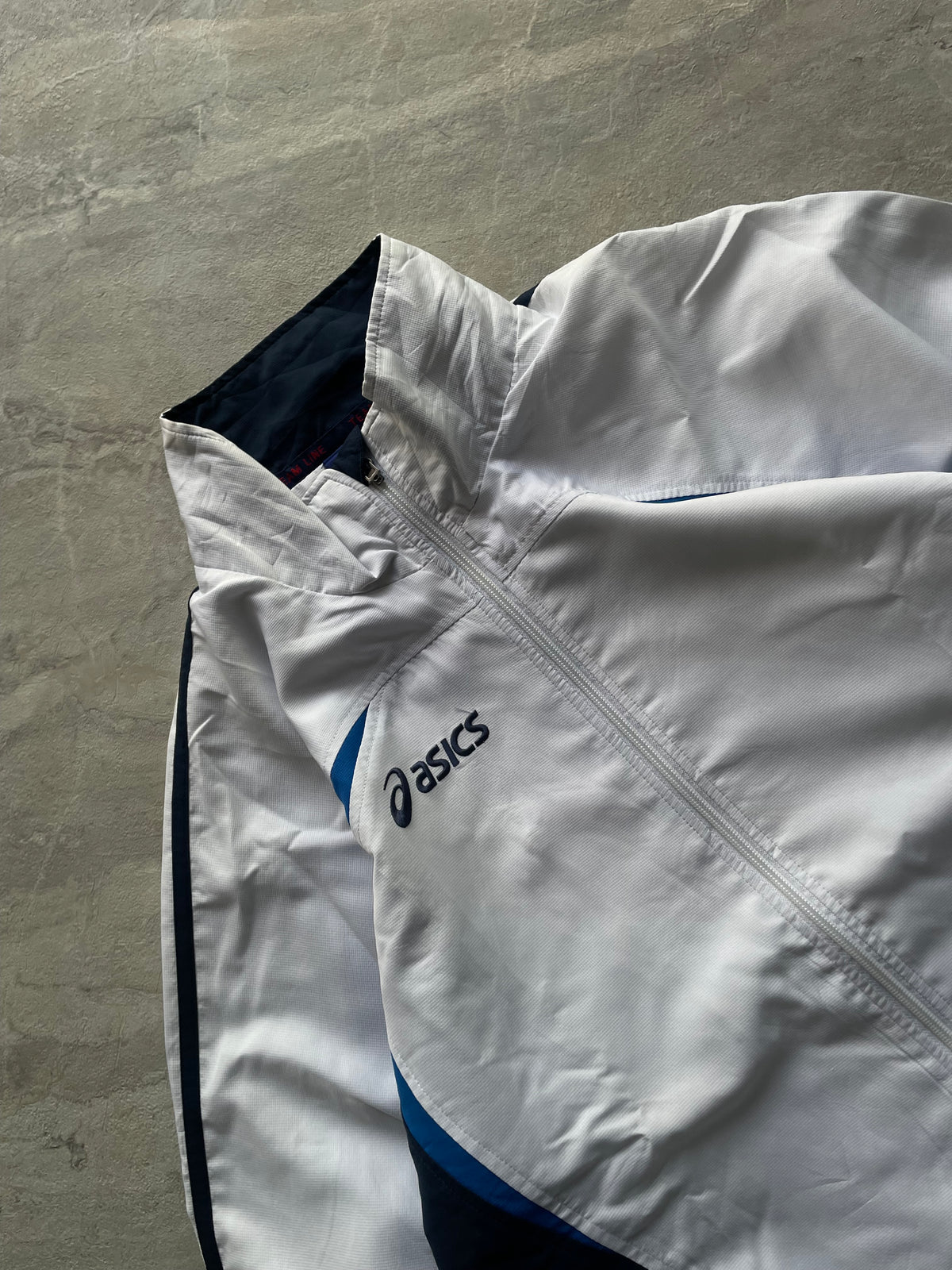 ASICS WHITE AND BLUE TEAMLINE TRACKSUIT JACKET-L
