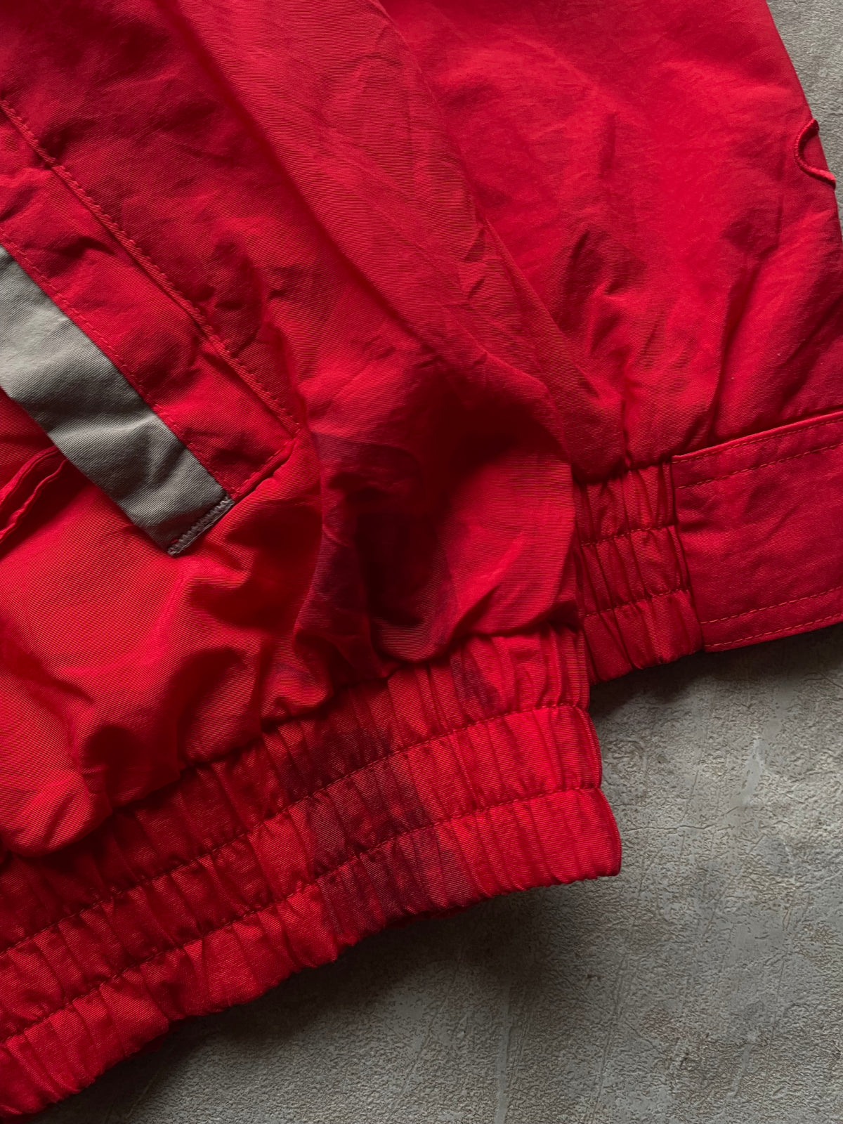 CLASSIC VINTAGE RED NYLON JACKET-XL