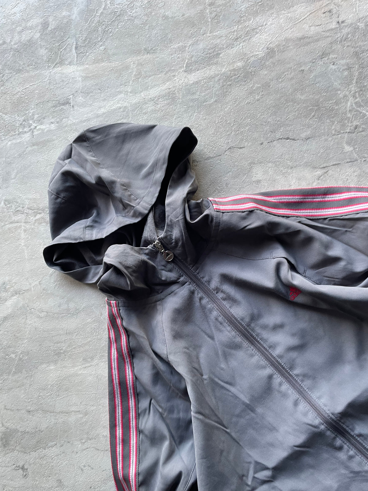 DARK GREY ADIDAS ZIP UP HOODIES-S