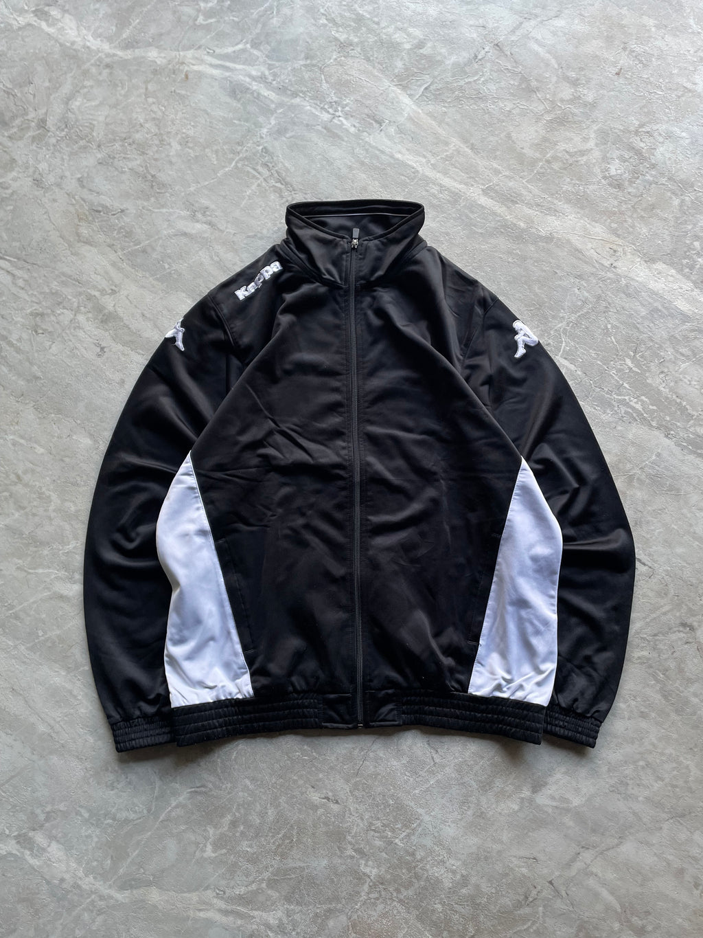 KAPPA WHITE AND BLACK JACKET-L
